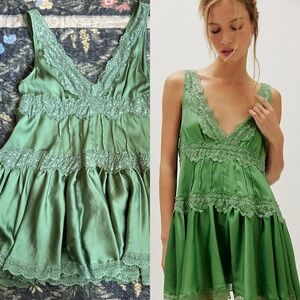 Free people in this groove slip